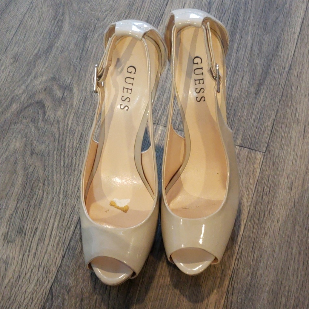 Guess peep toe pumps